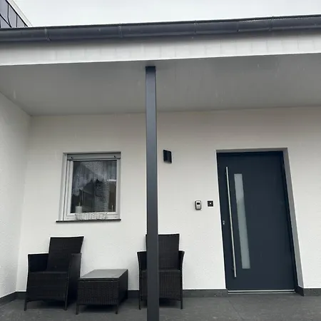 Neues In Loehne, 50qm Mit Moderner Kueche, Boxspringbett Und Vieles Mehr