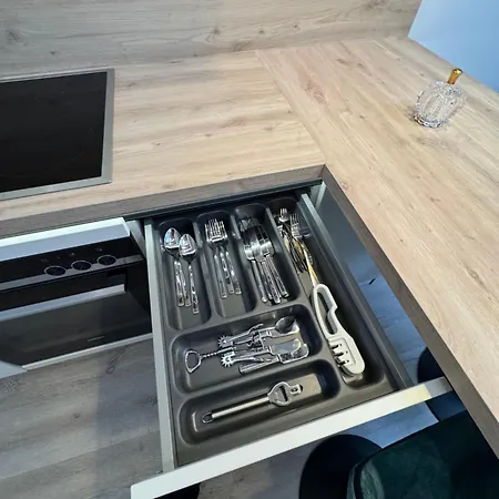 Apartment Neues In Loehne, 50qm Mit Moderner Kueche, Boxspringbett Und Vieles Mehr