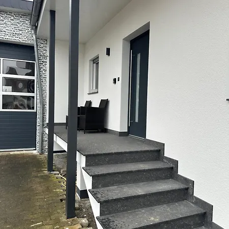 Neues In Loehne, 50qm Mit Moderner Kueche, Boxspringbett Und Vieles Mehr 勒讷