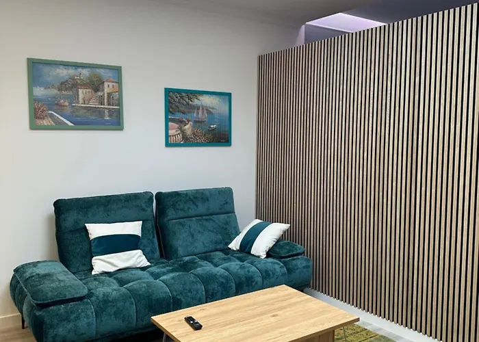 Neues In Loehne, 50qm Mit Moderner Kueche, Boxspringbett Und Vieles Mehr Lejlighed *